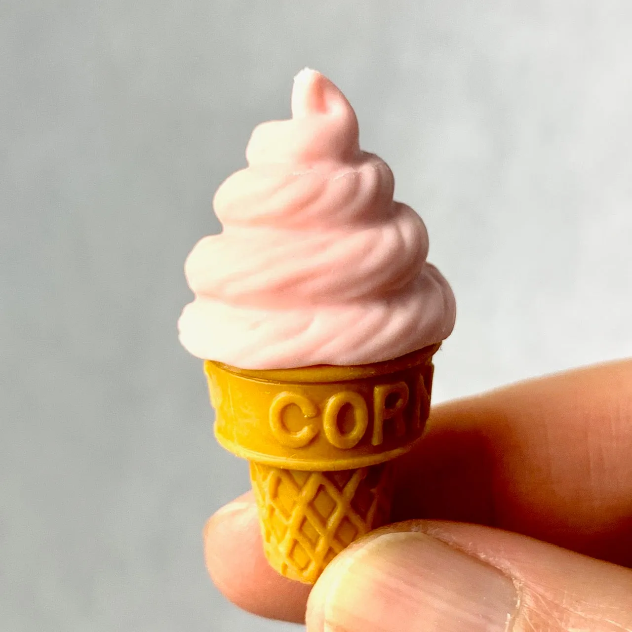 381491 IWAKO ICE CREAM ERASERS-30