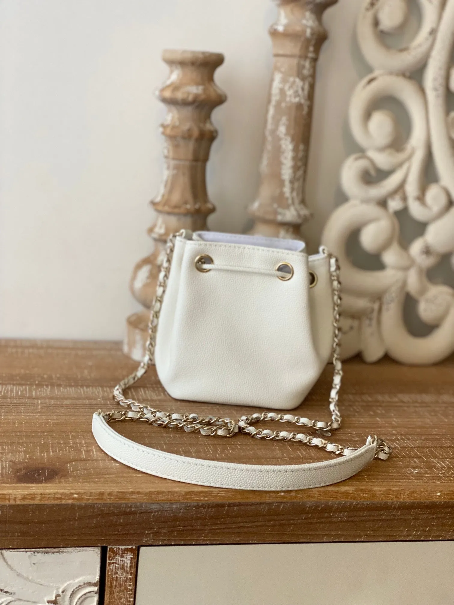 CHLMini Bucket Bag With Strap White For Women, Women&#8217;s Bags 4.9in/12.5cm AP2913 B05052 10601