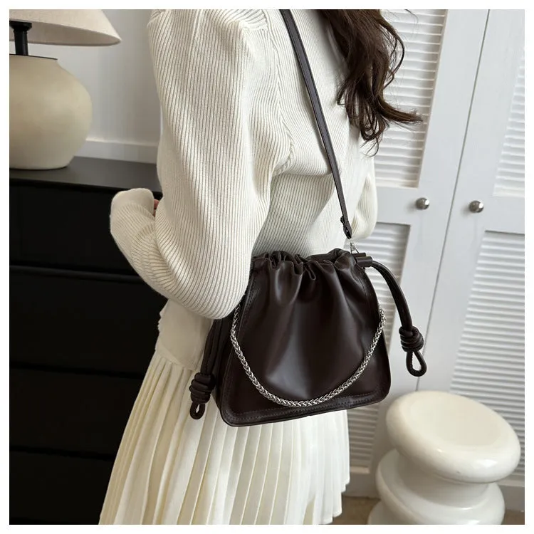 CL1128 - Retro Bucket Bag