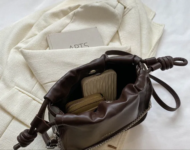 CL1128 - Retro Bucket Bag