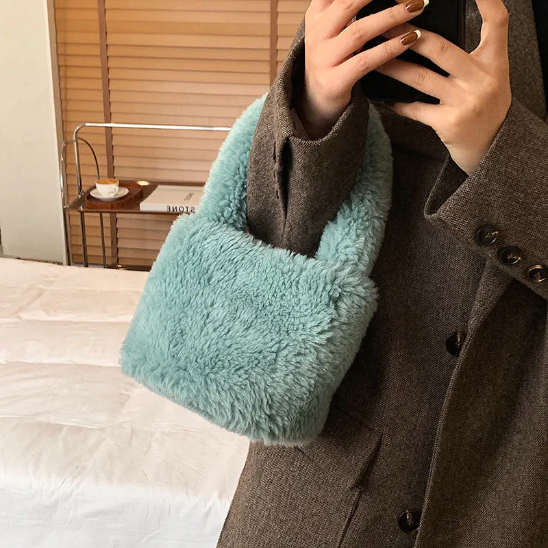 Cuddly Plush Mini Bucket Bag