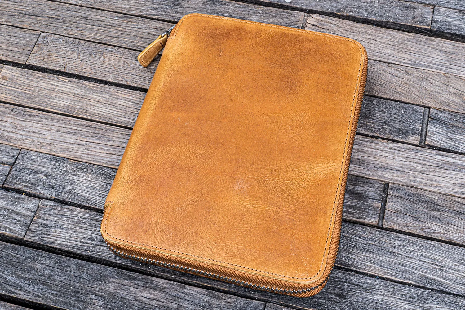 Galen Leather Zippered A5 Notebook Folio - Crazy Horse Honey Ochre