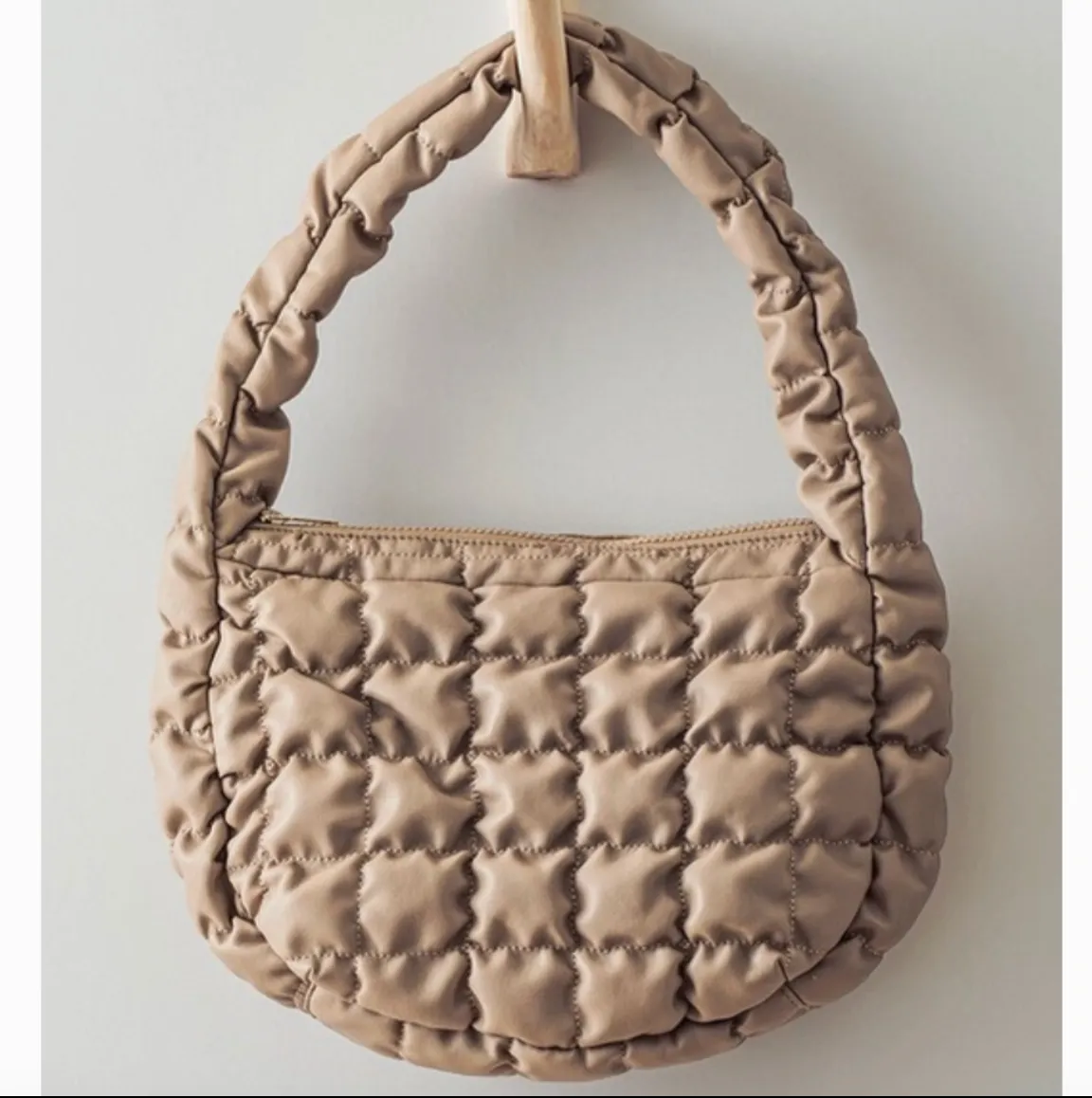 Kate Puff Leather Quilted Shoulder Bag / Crossbody