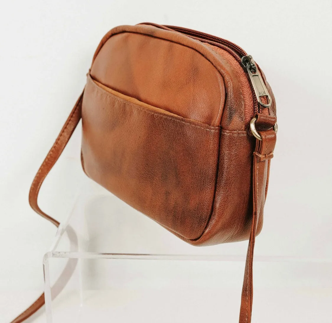 Lone star crossbody