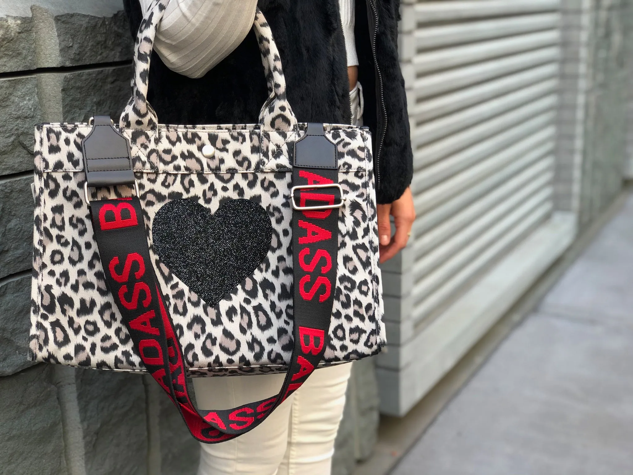 Midi East West Bag: Leopard