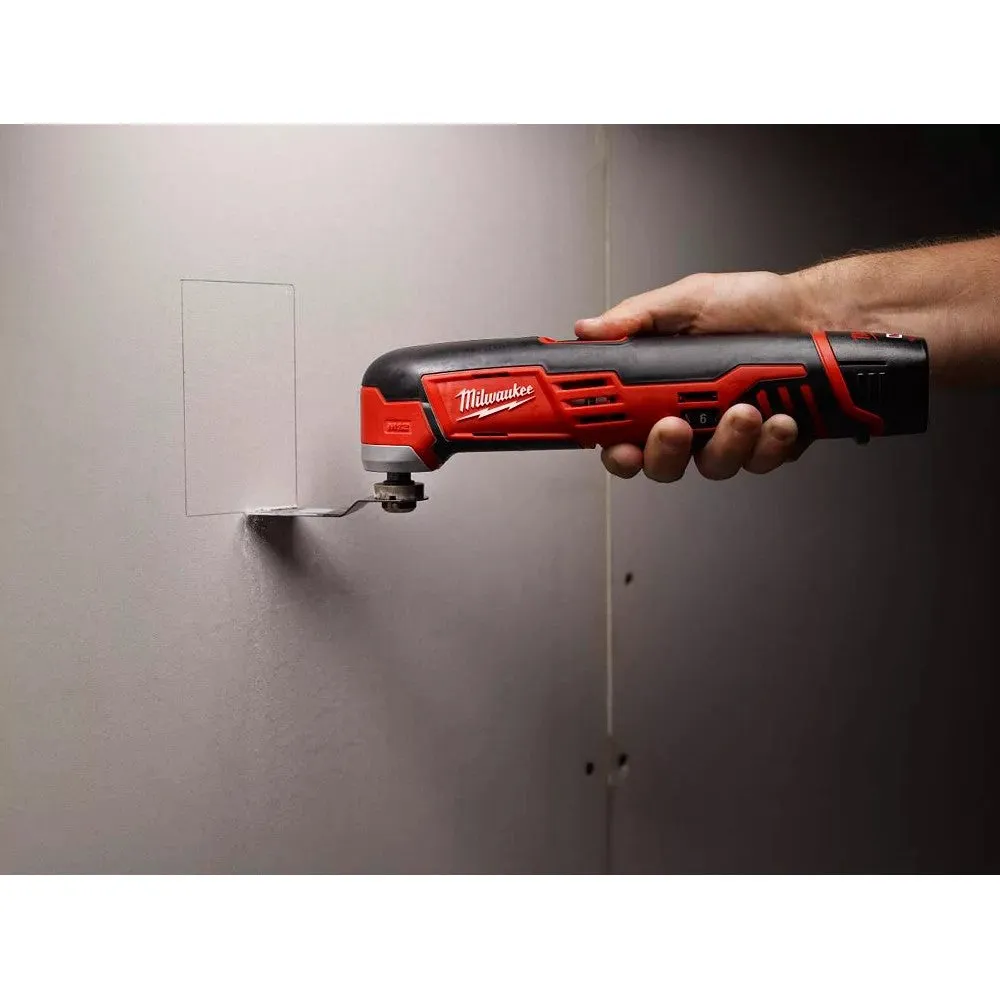 Milwaukee 2426-21 M12 Cordless LITHIUM-ION Multi-Tool Kit