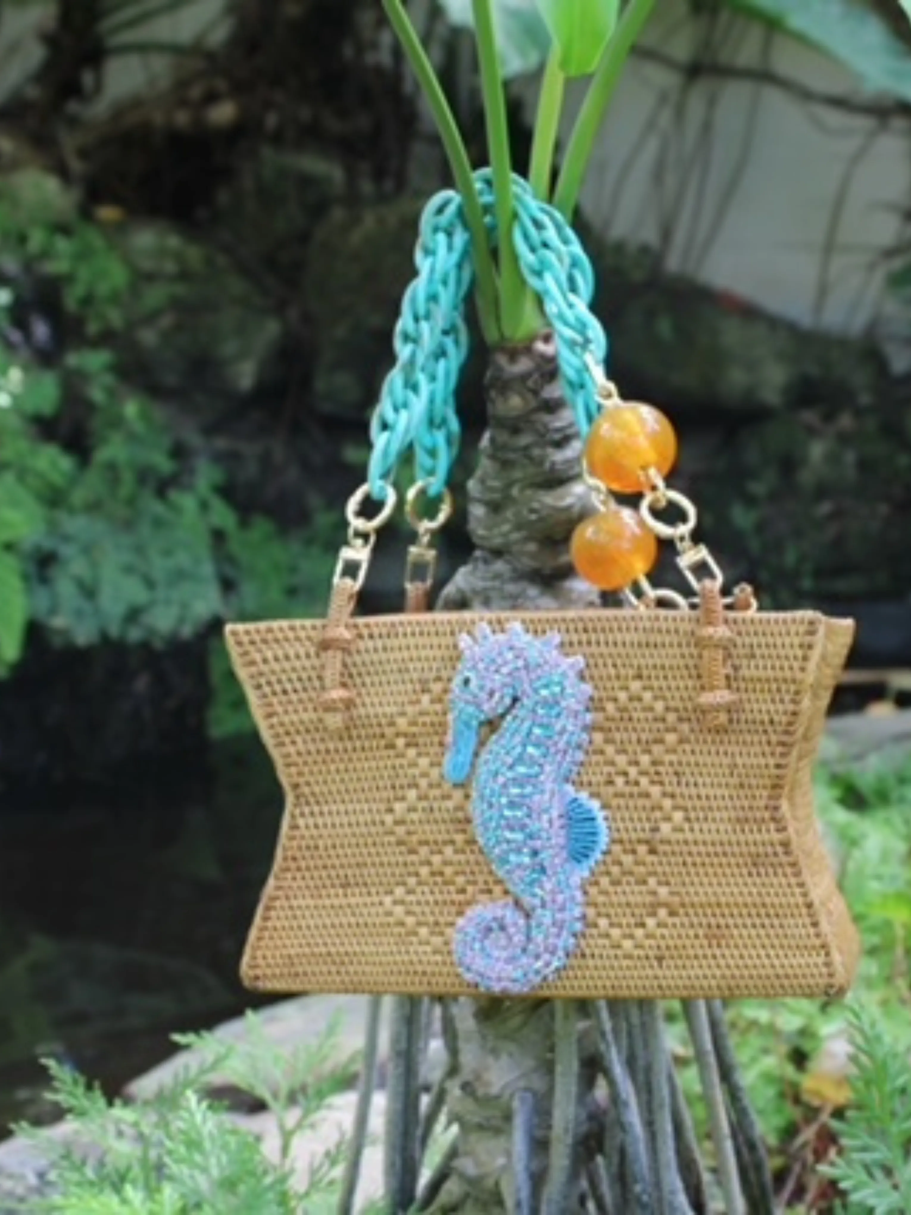 Raffia Handbag with Blue Seahorse