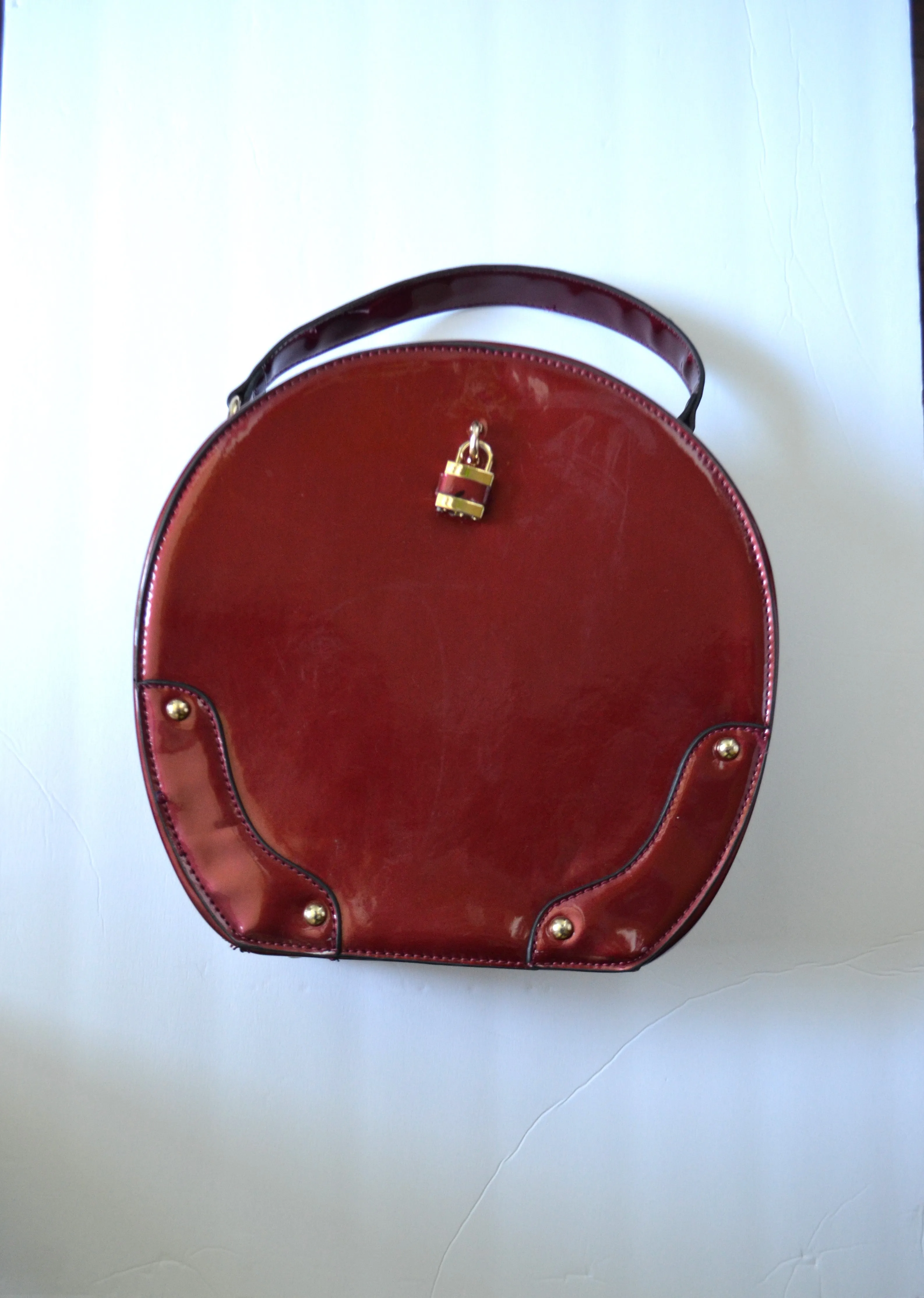 Round travel train case patent vegan leather merlot make up accessory case  purse Carry On