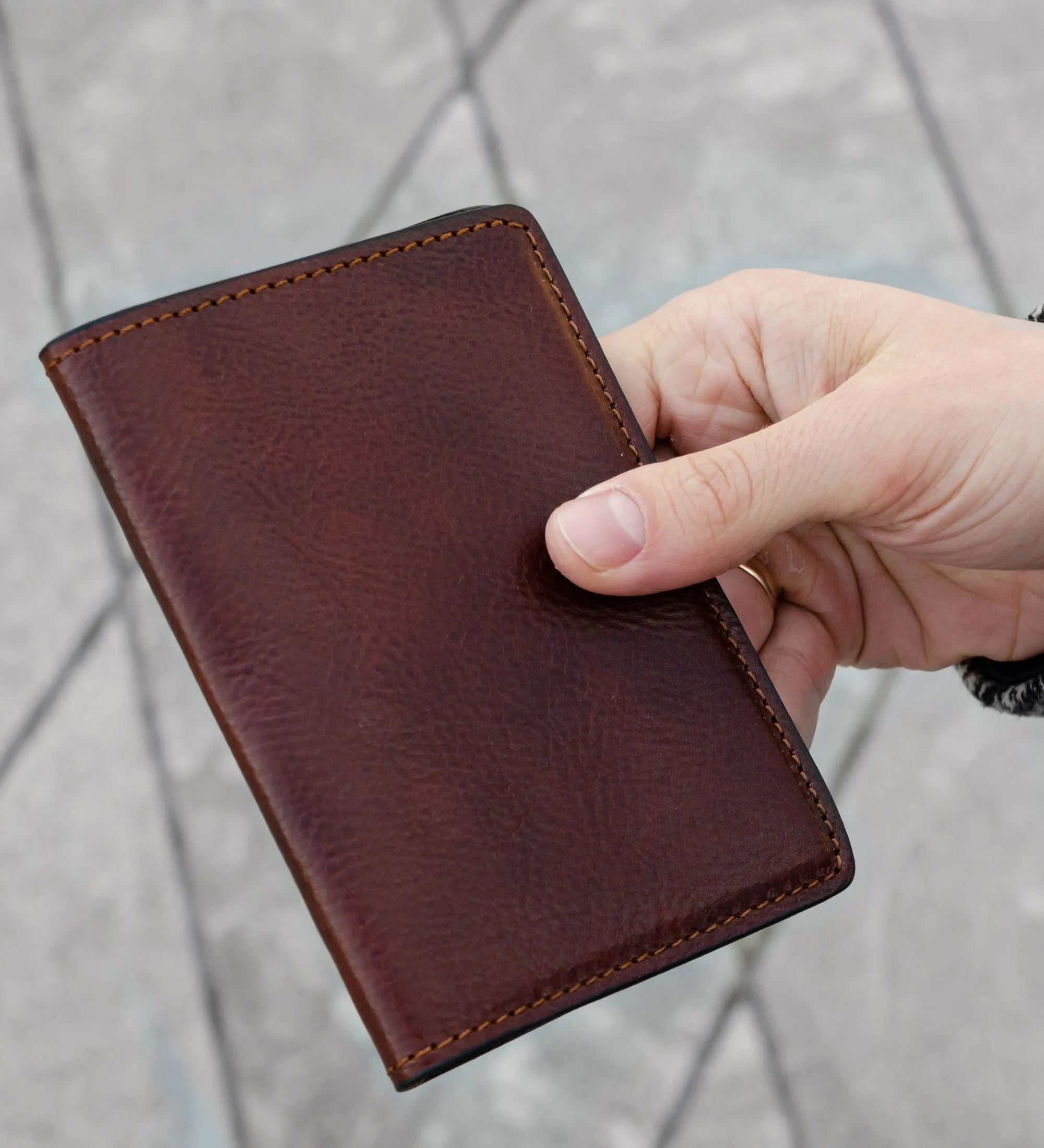 Small Leather Passport Holder - Gulliver's Travels